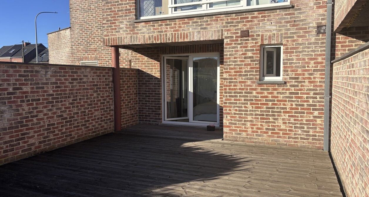 Gelijkvloerse verdieping te huur in Linden