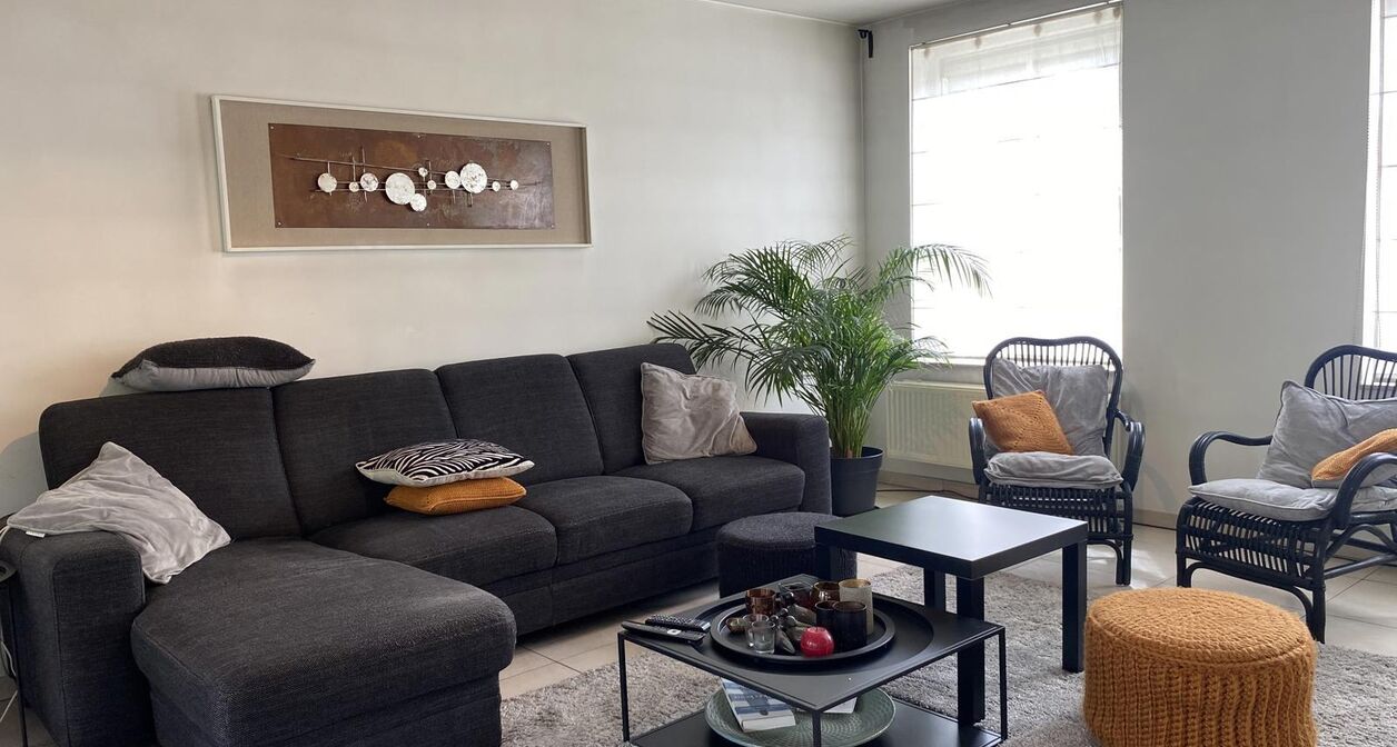 Ruime woning met 5 slaapkamers en tuin