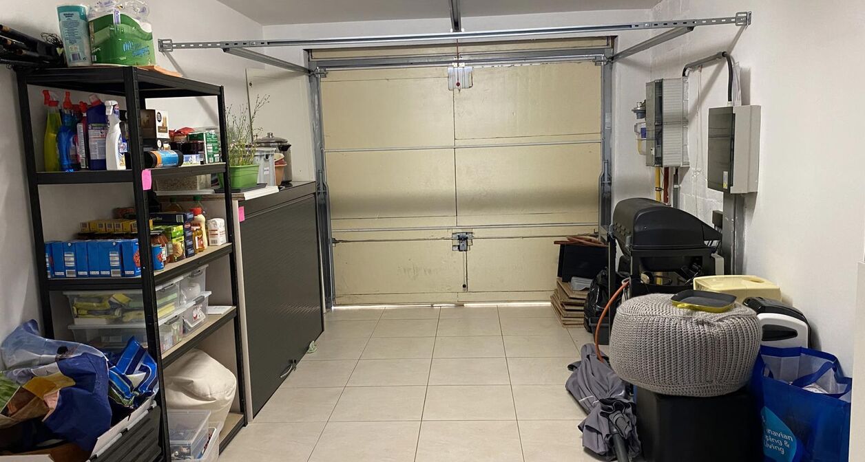 Ruime woning met 5 slaapkamers en tuin