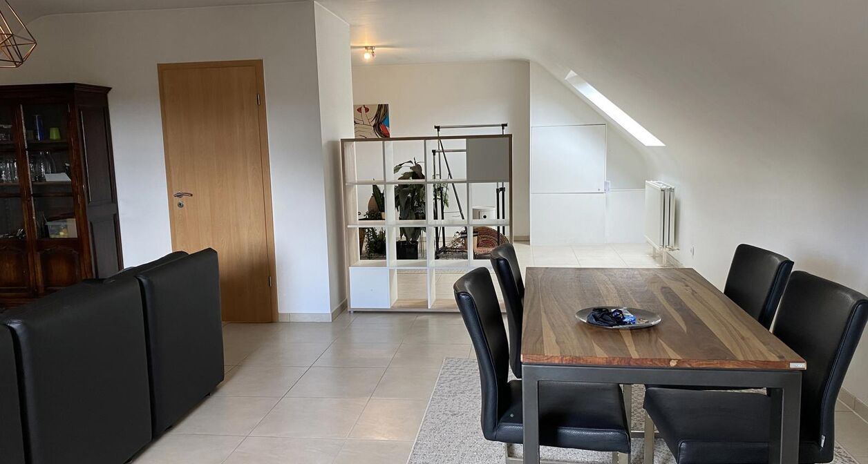 Ruime woning met 5 slaapkamers en tuin